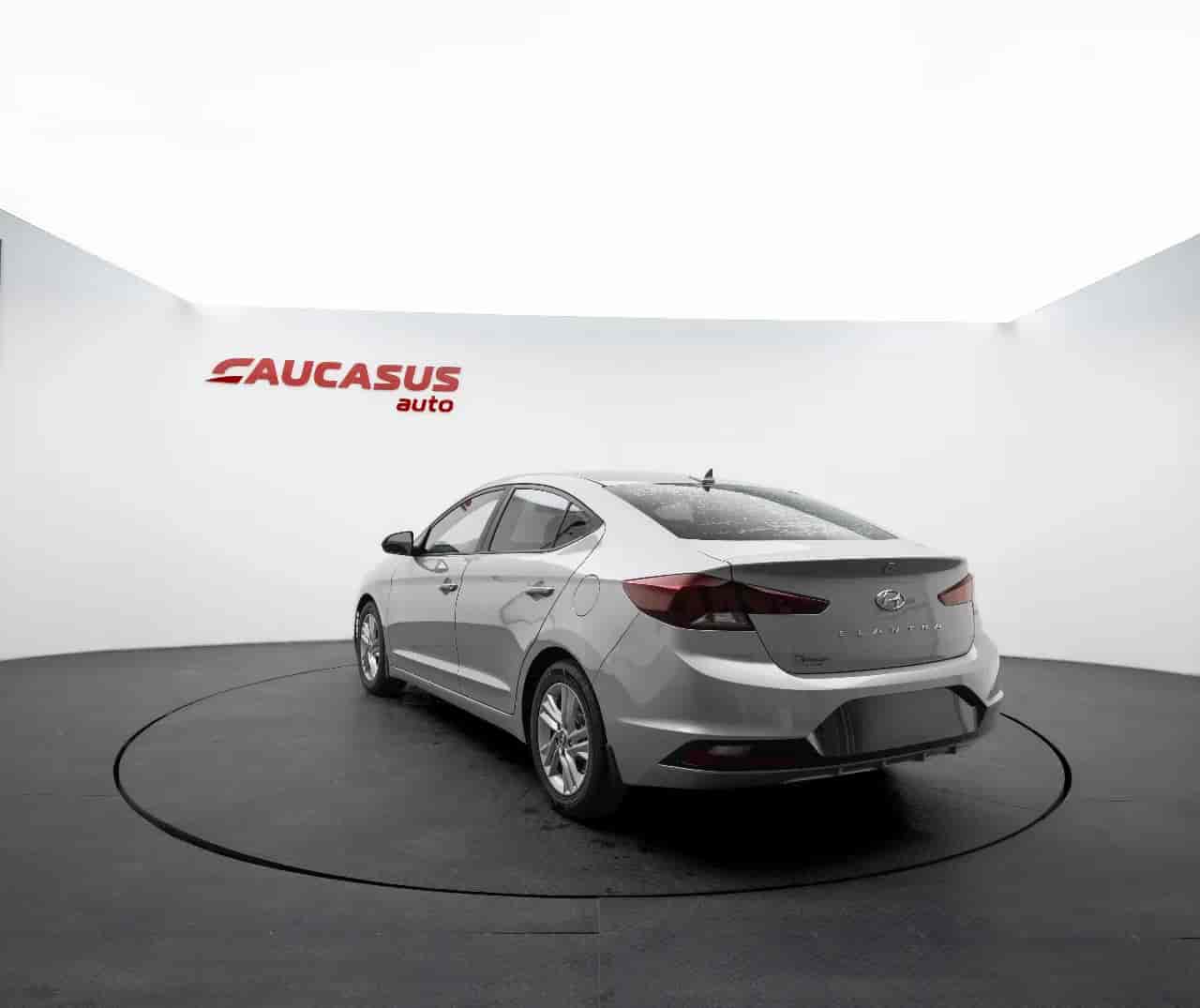 HYUNDAI Elantra - 6