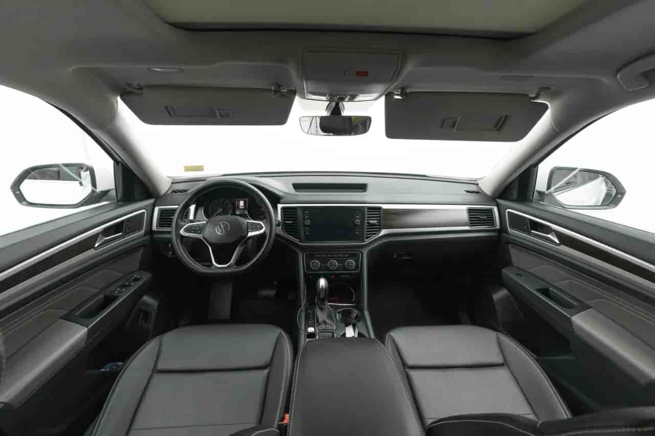 VOLKSWAGEN Atlas - 9