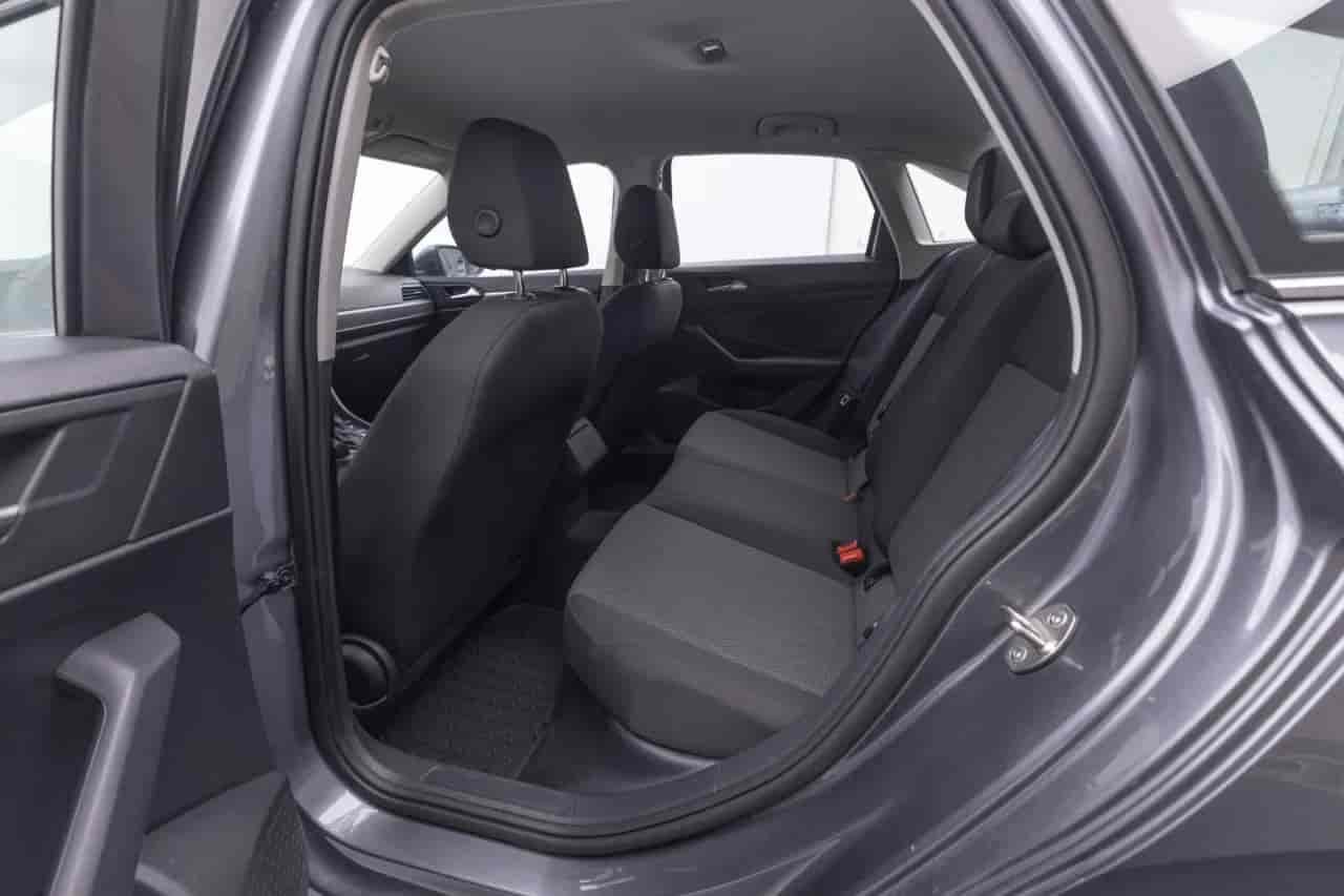 VOLKSWAGEN Jetta - 8