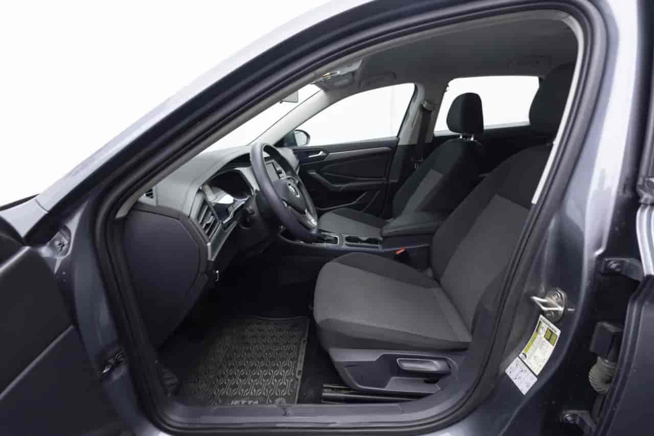 VOLKSWAGEN Jetta - 10