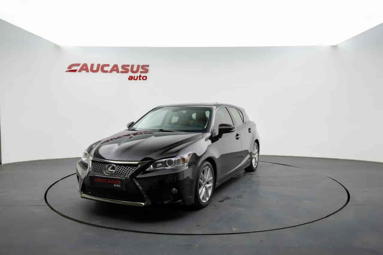 LEXUS CT - 1