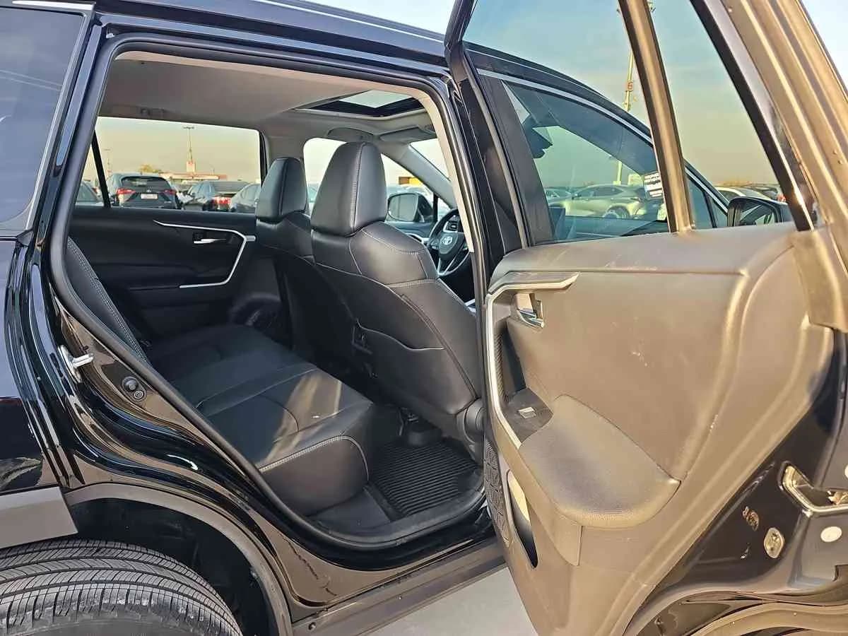 TOYOTA RAV4 - 9