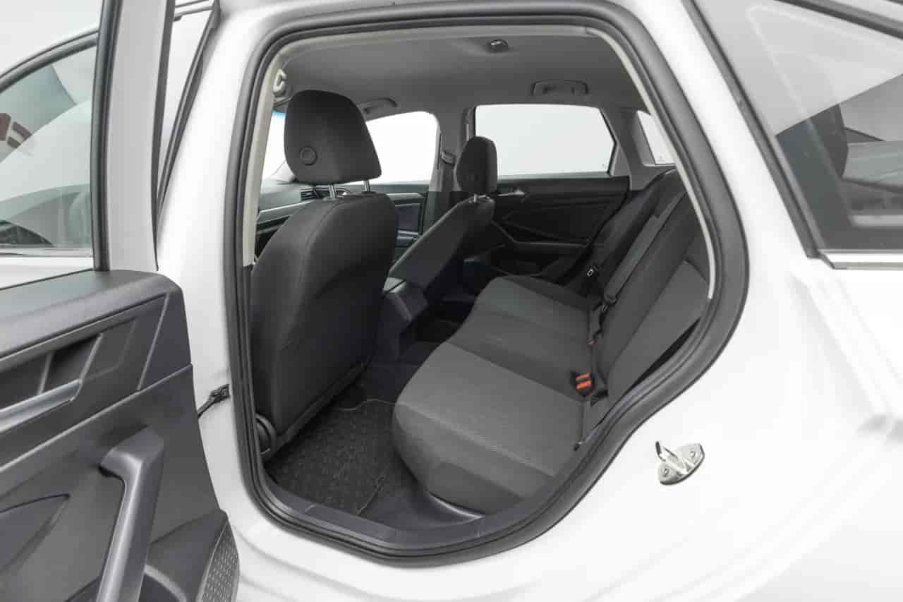 VOLKSWAGEN Jetta - 8