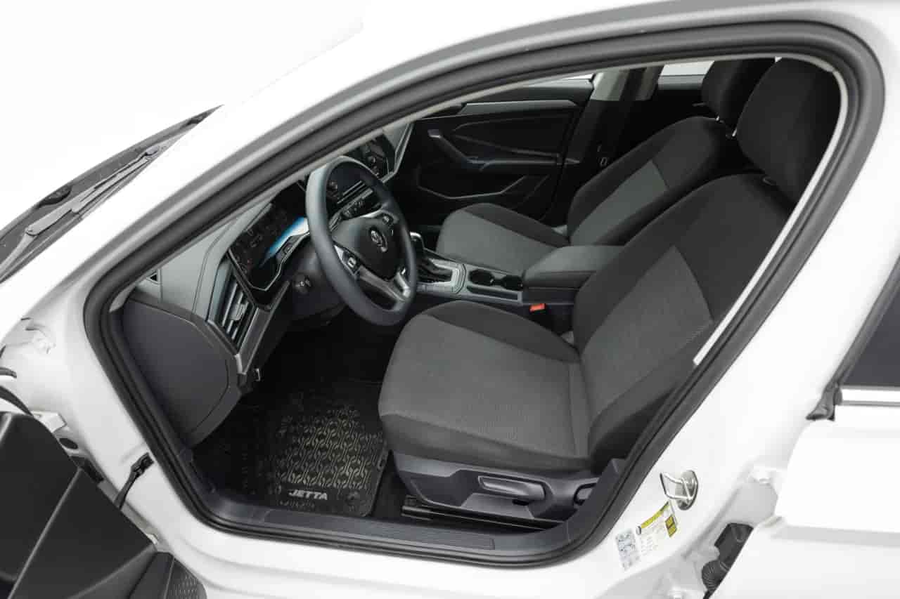 VOLKSWAGEN Jetta - 10