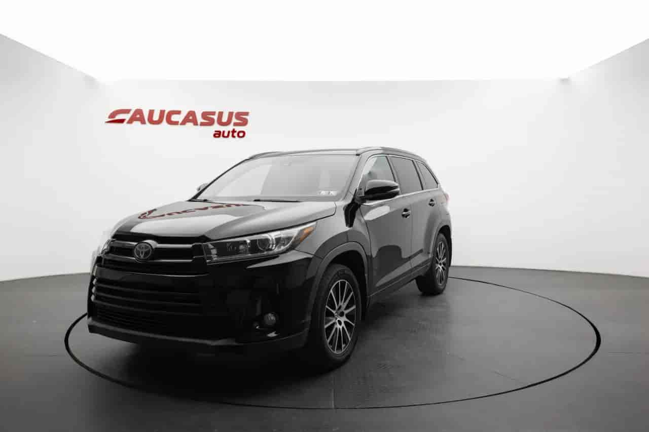 TOYOTA Highlander - 1
