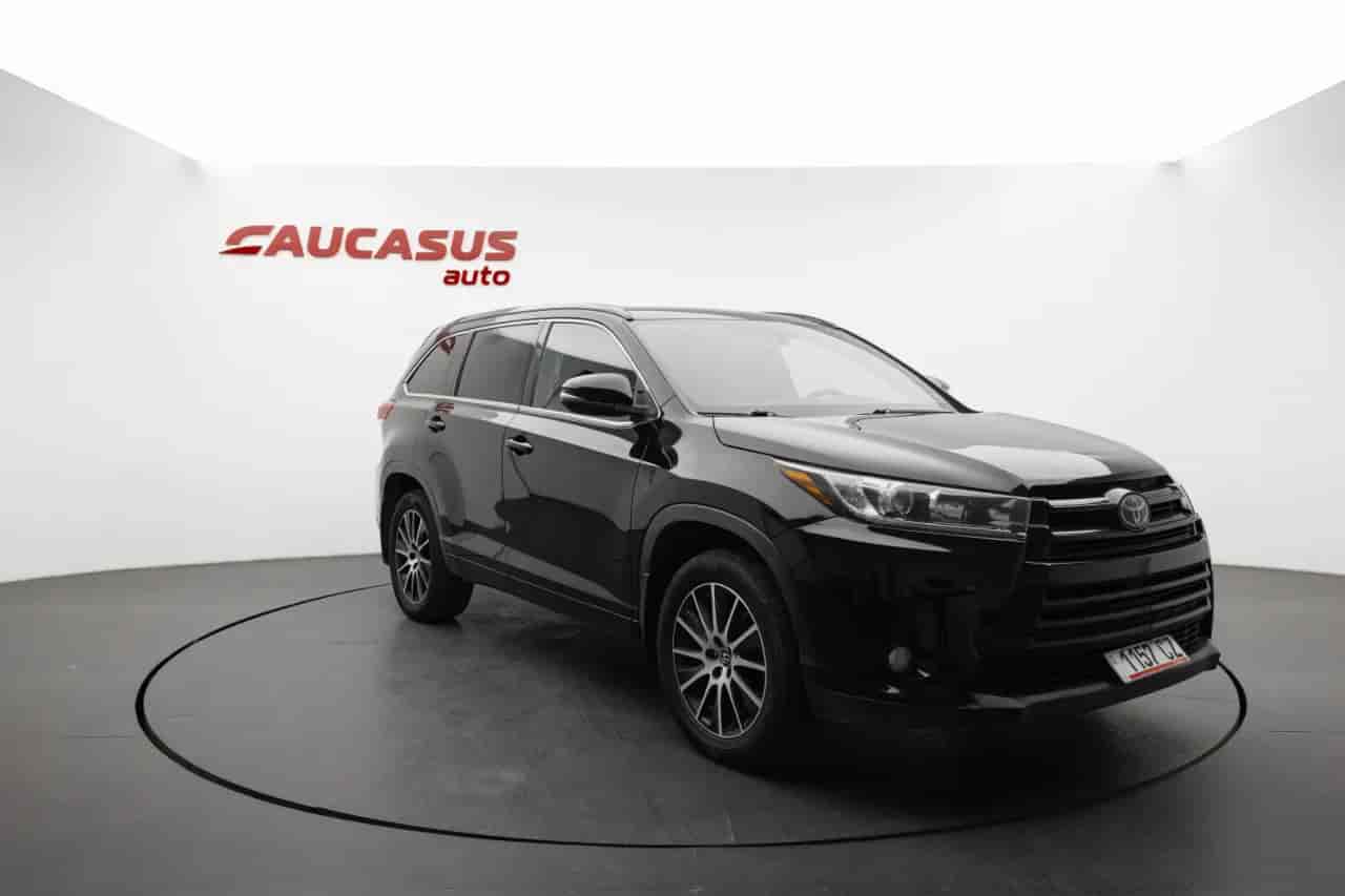 TOYOTA Highlander - 3
