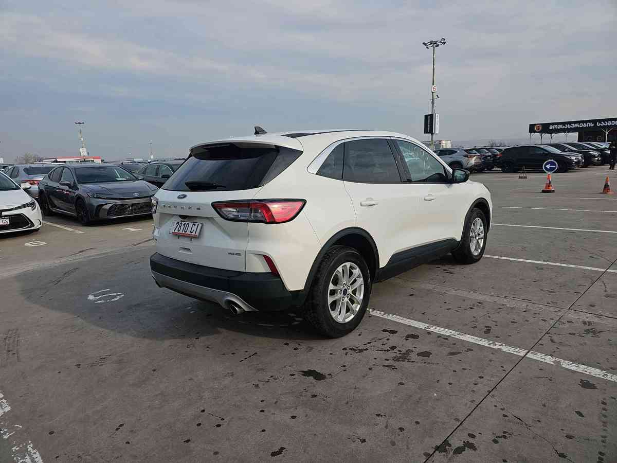 FORD Escape - 4