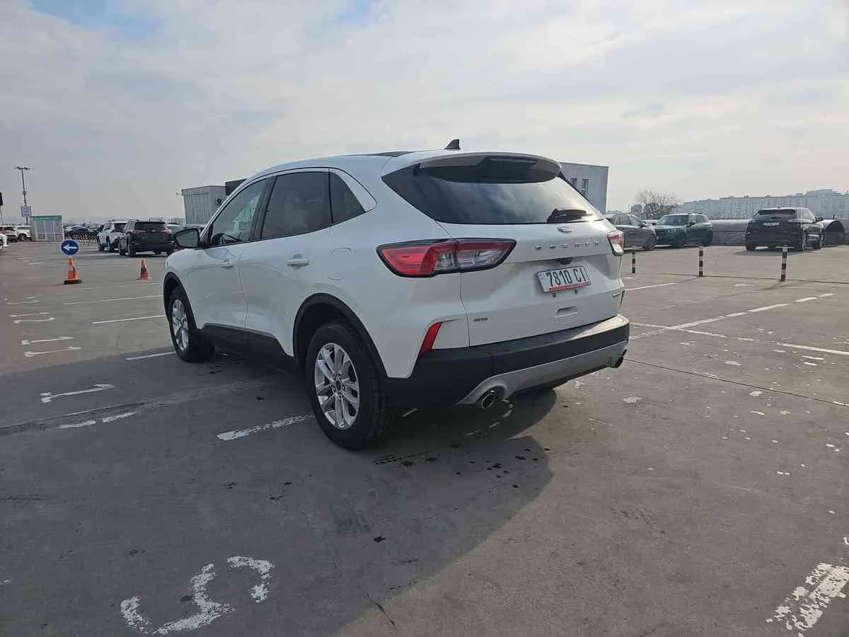 FORD Escape - 6