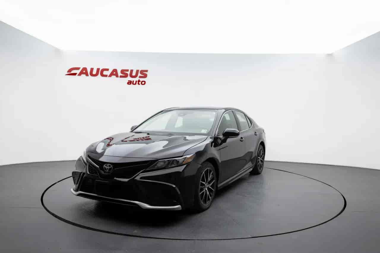 TOYOTA Camry - 1