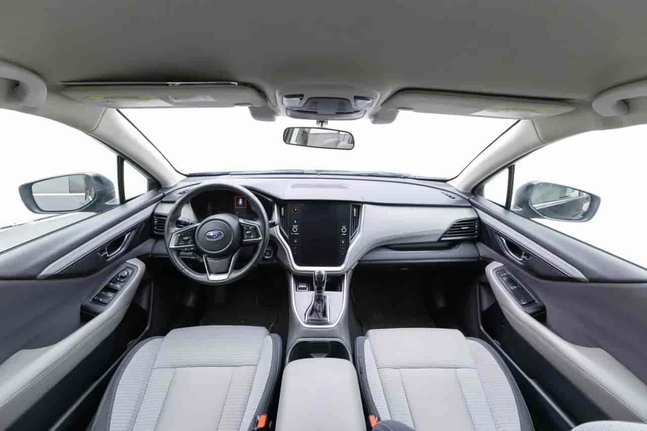 SUBARU Outback - 8
