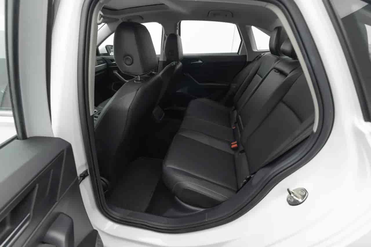 VOLKSWAGEN Jetta - 8