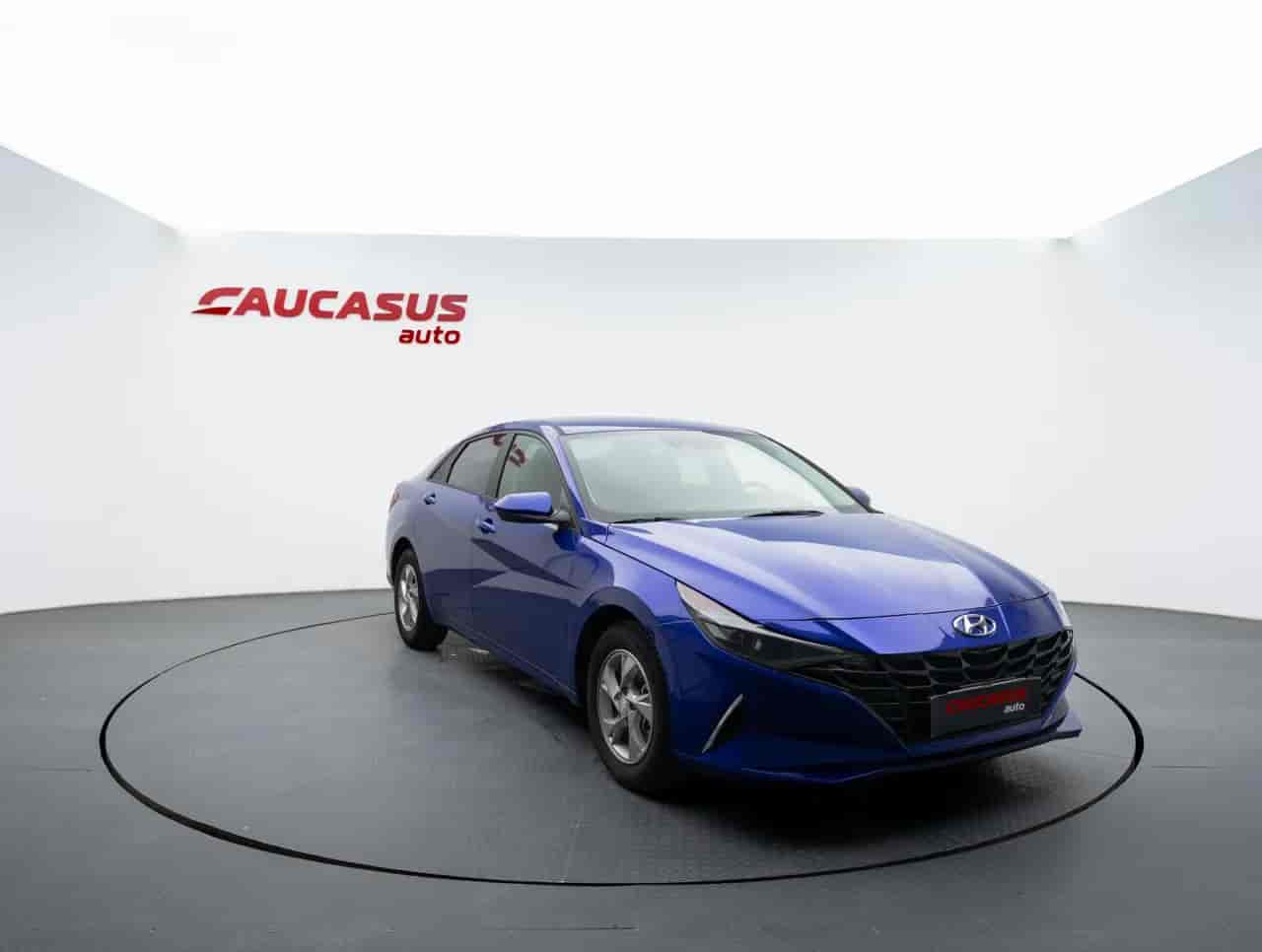 HYUNDAI Elantra - 3