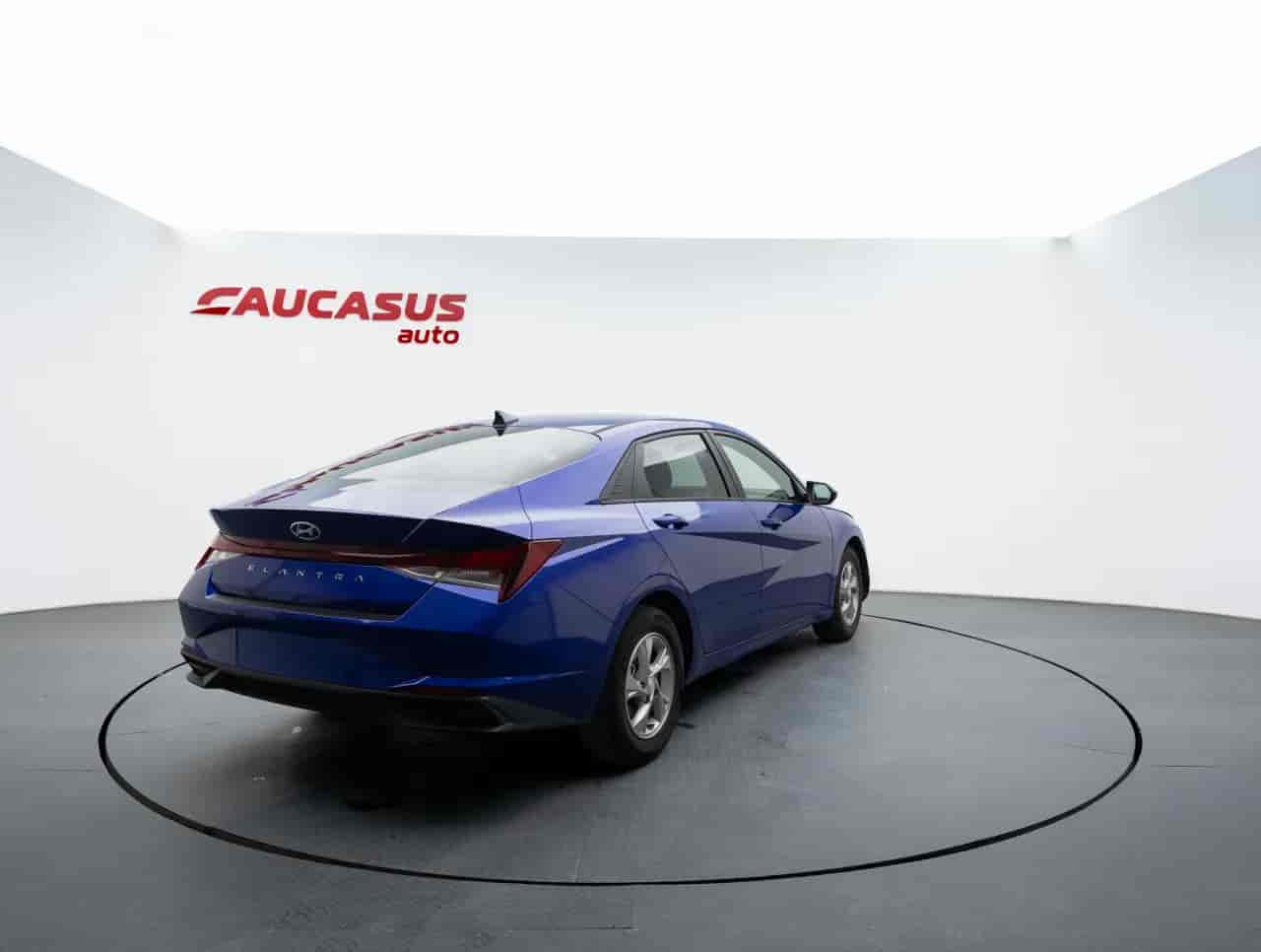 HYUNDAI Elantra - 4