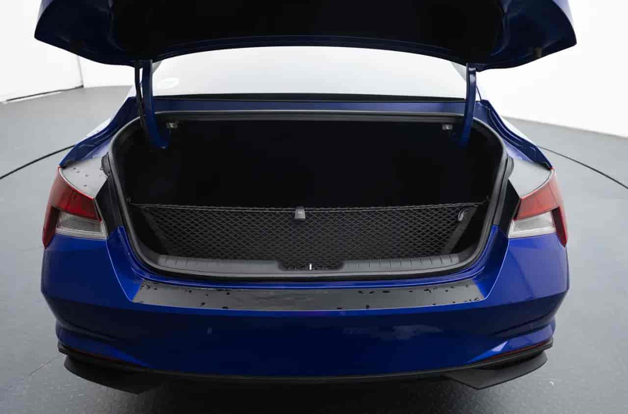 HYUNDAI Elantra - 7