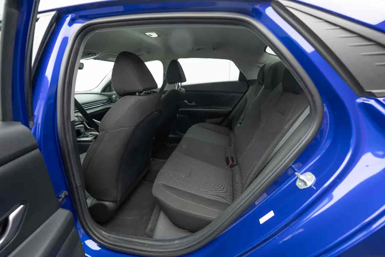 HYUNDAI Elantra - 9