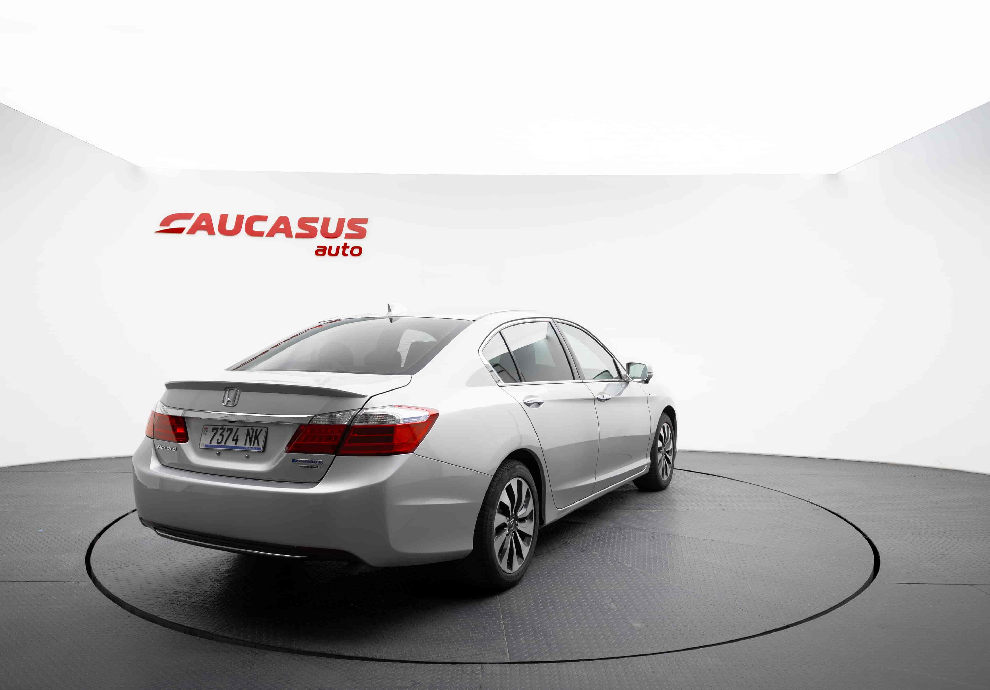 HONDA Accord - 4