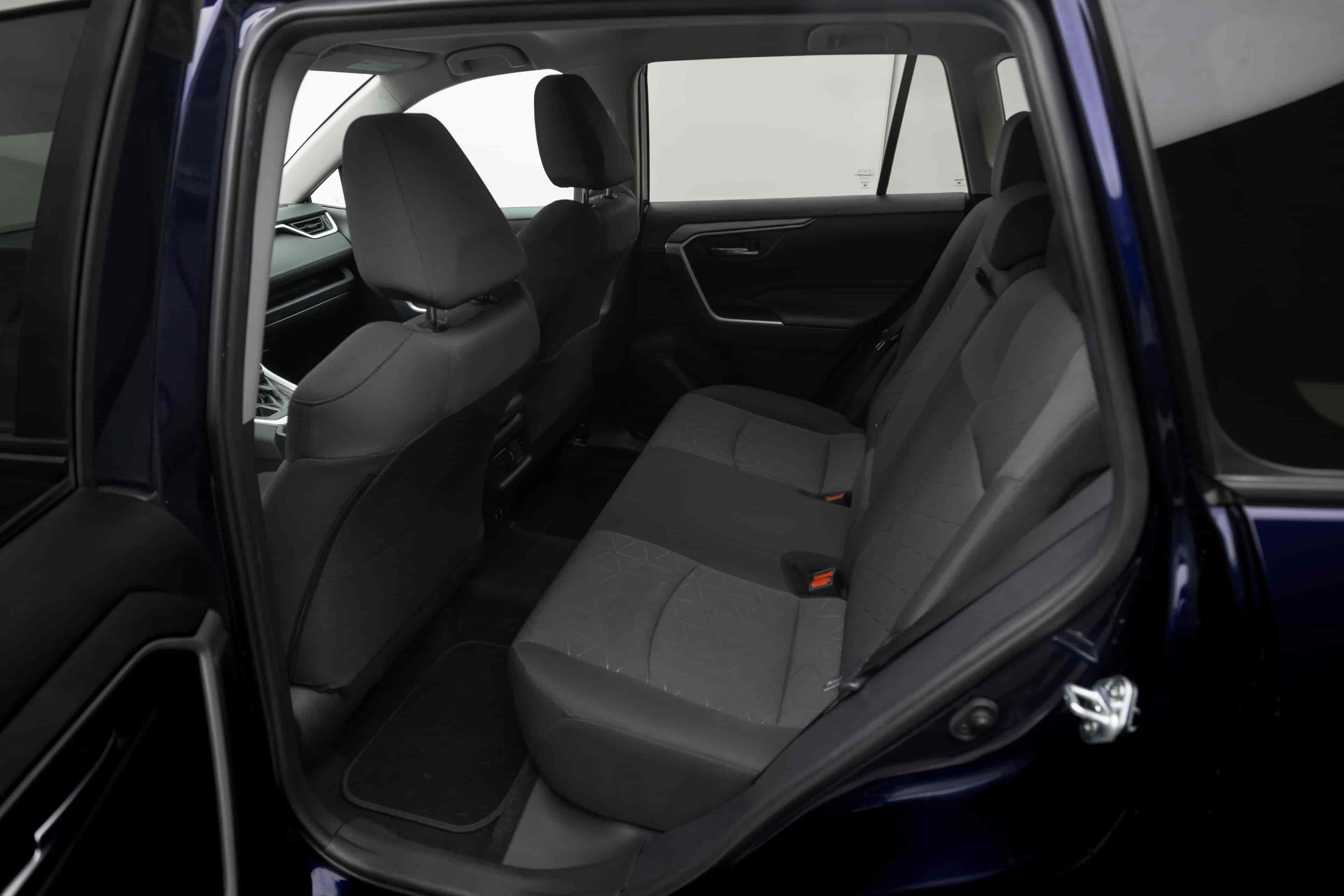 TOYOTA RAV4 - 5