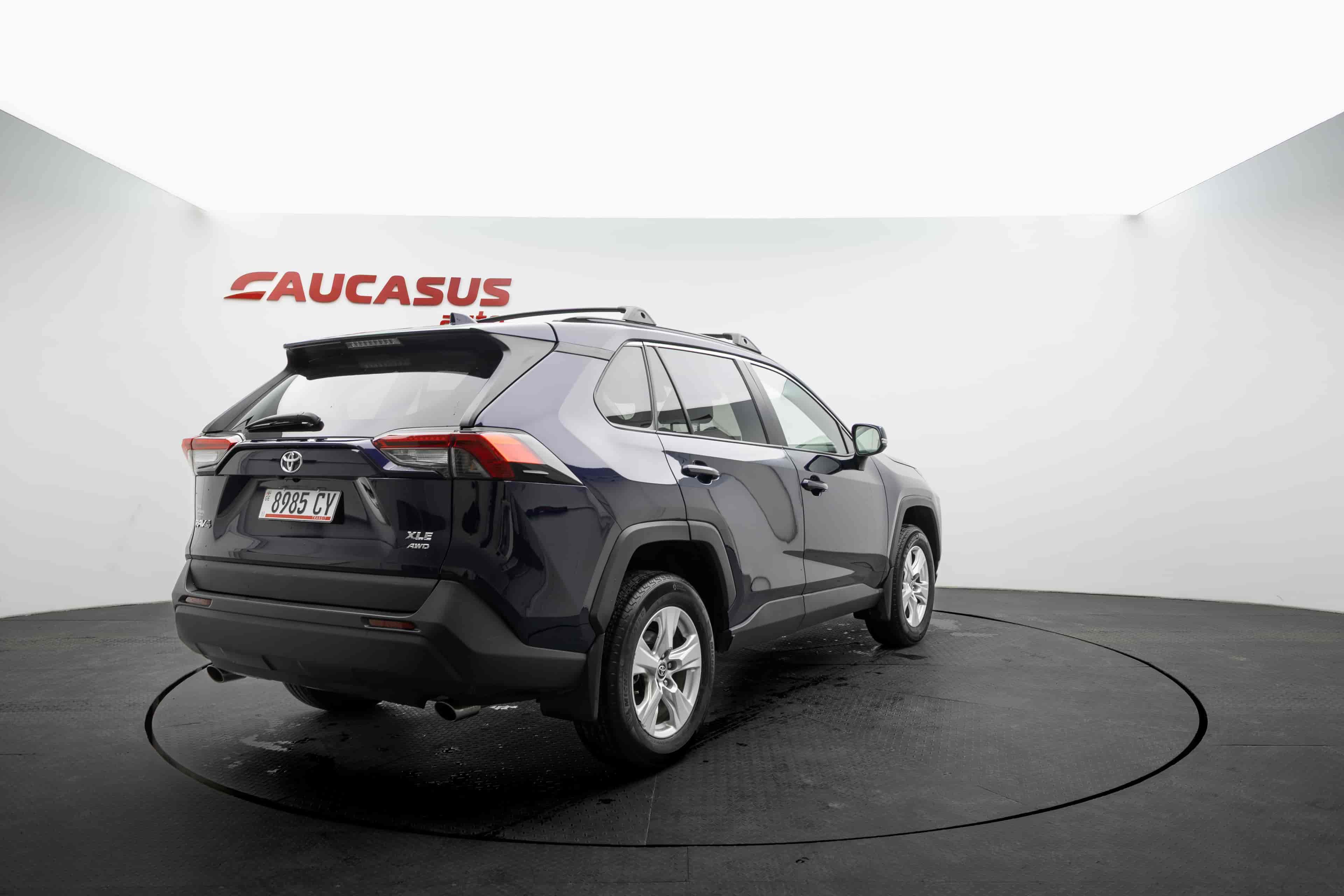 TOYOTA RAV4 - 8