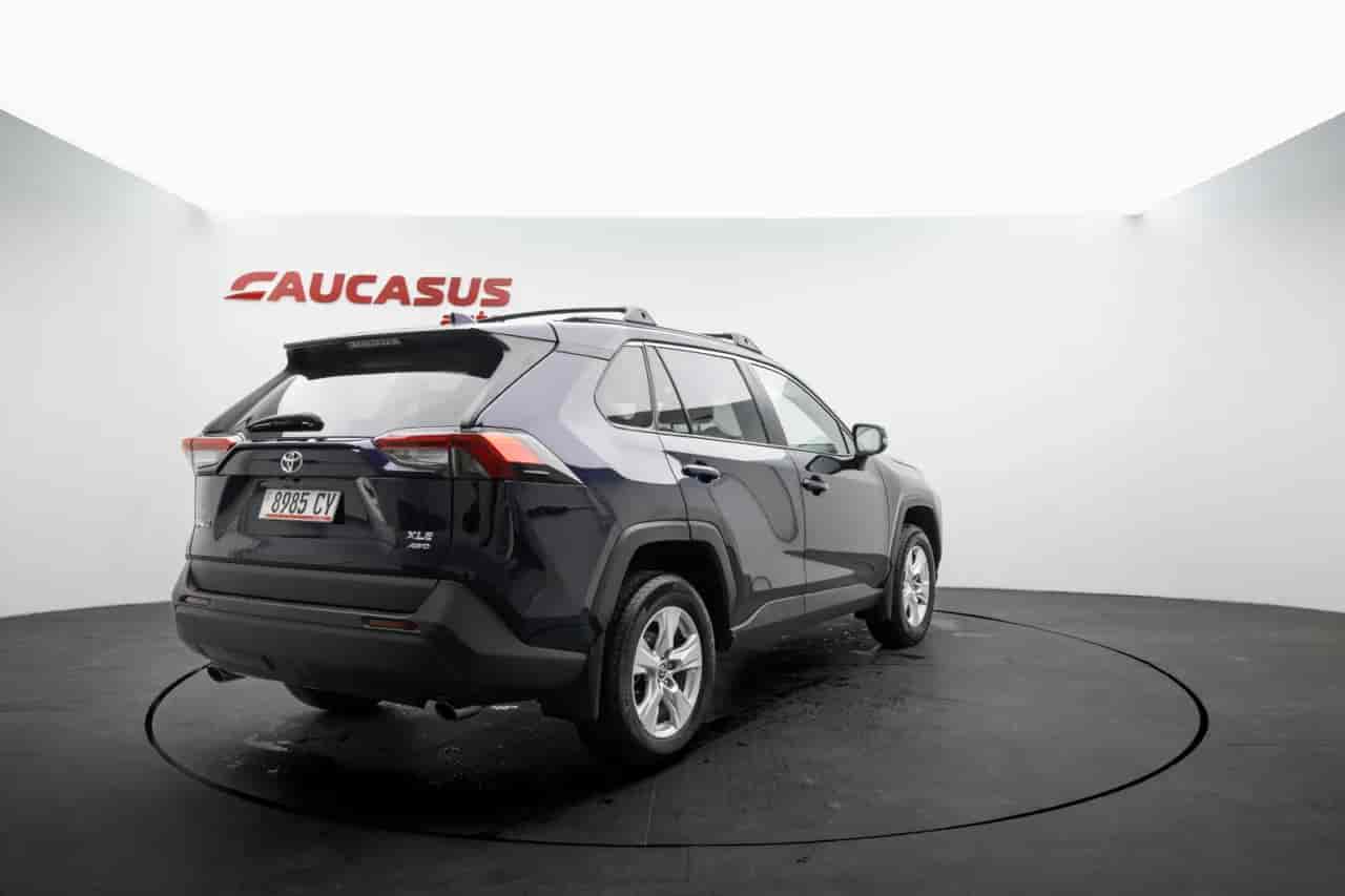 TOYOTA RAV4 - 8