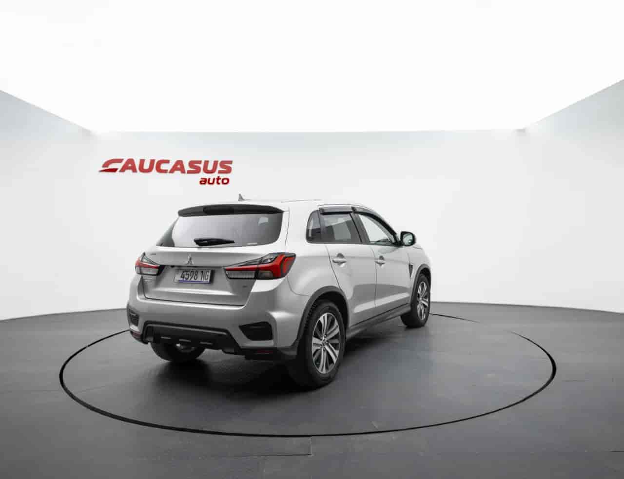 MITSUBISHI Outlander - 4