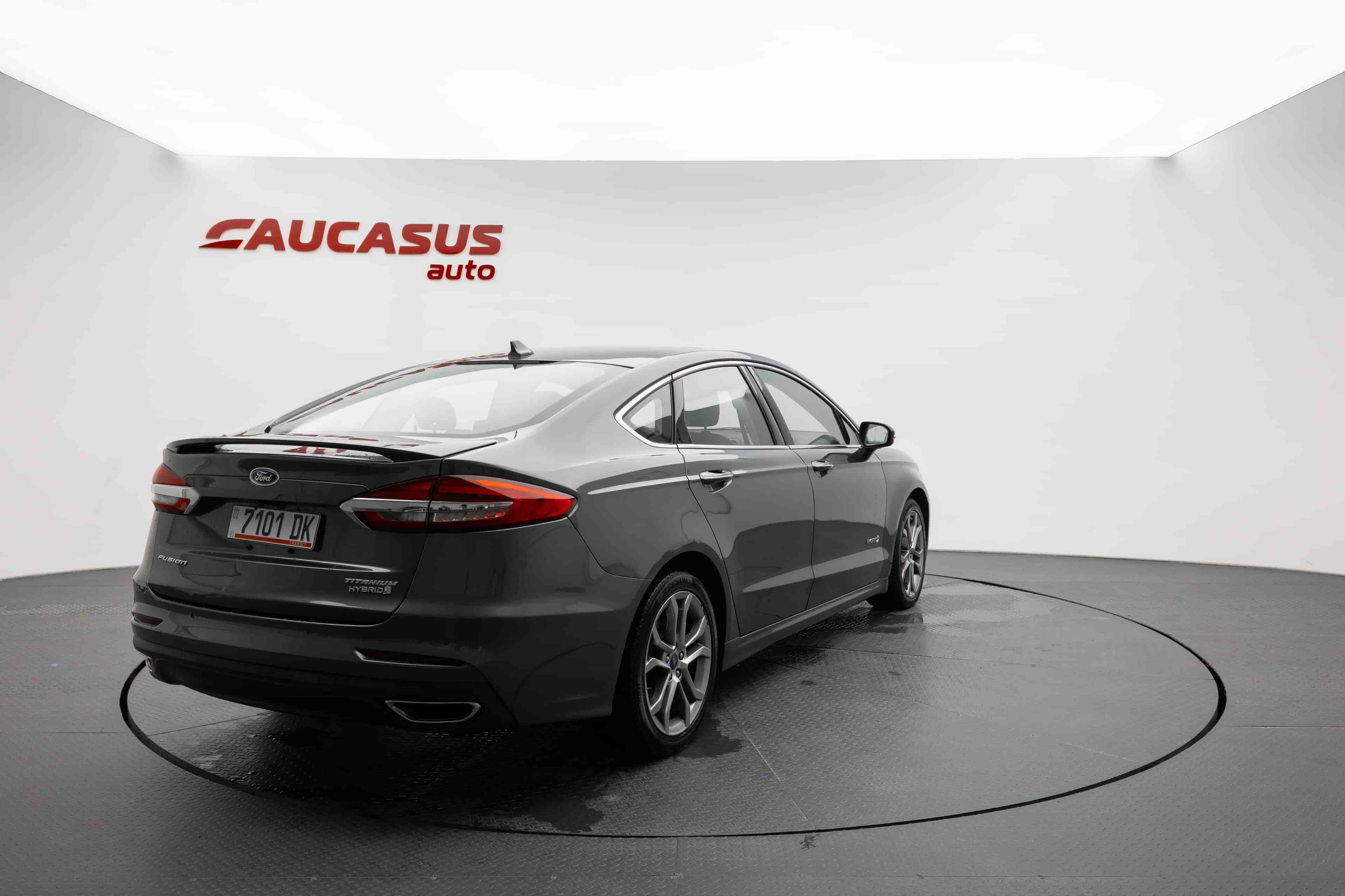 FORD Fusion - 4