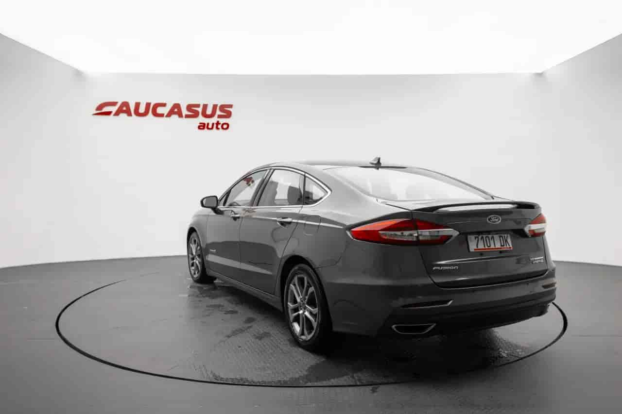 FORD Fusion - 6