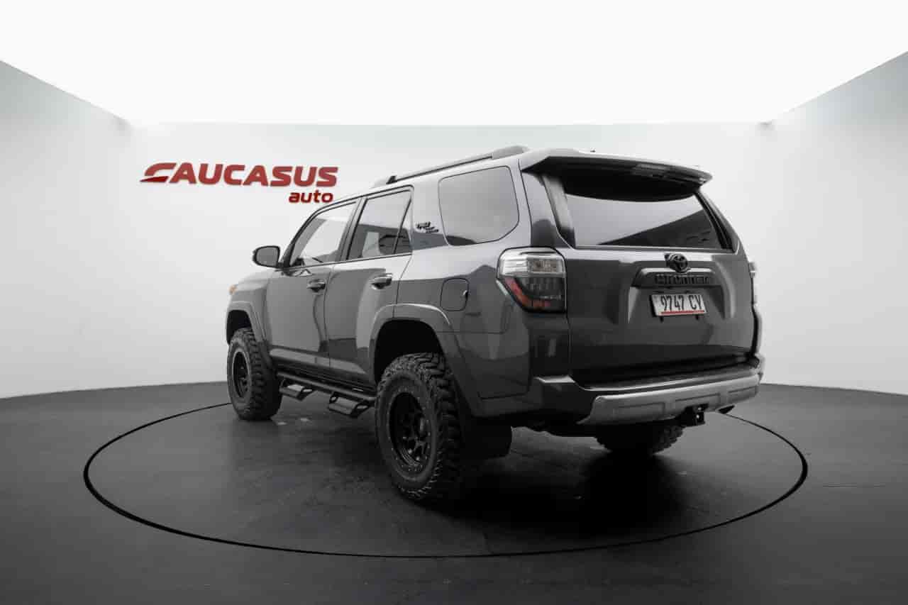 TOYOTA 4Runner - 6