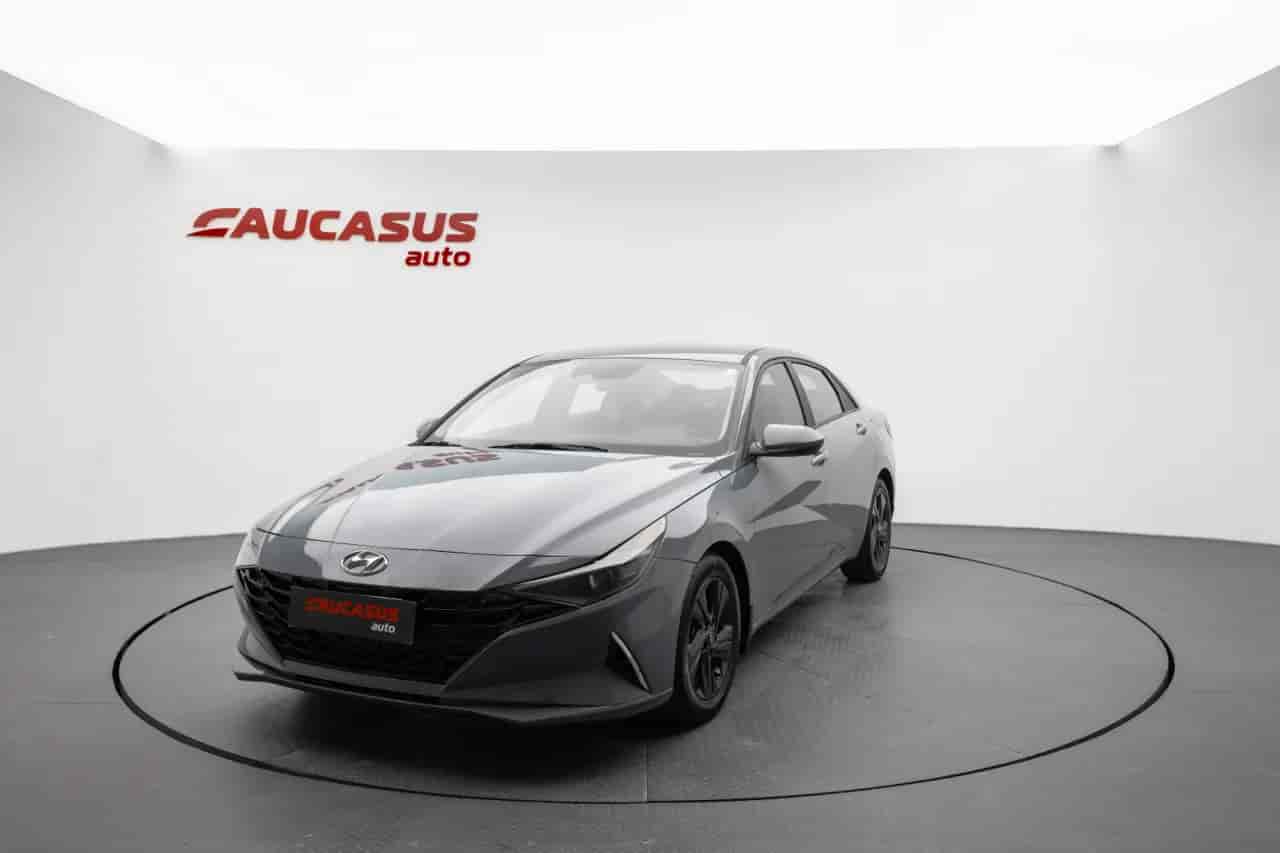 HYUNDAI Elantra - 1