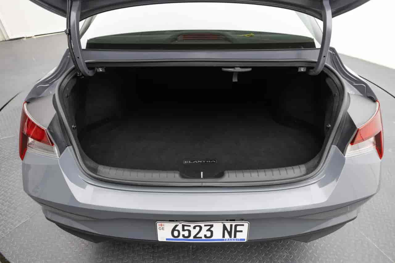 HYUNDAI Elantra - 7