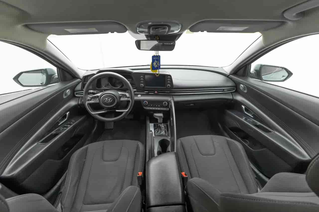 HYUNDAI Elantra - 9