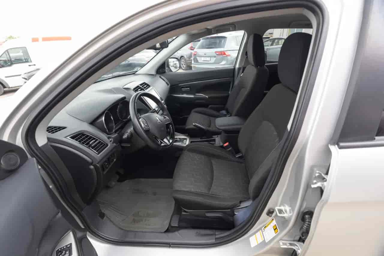 MITSUBISHI Outlander Sport - 10