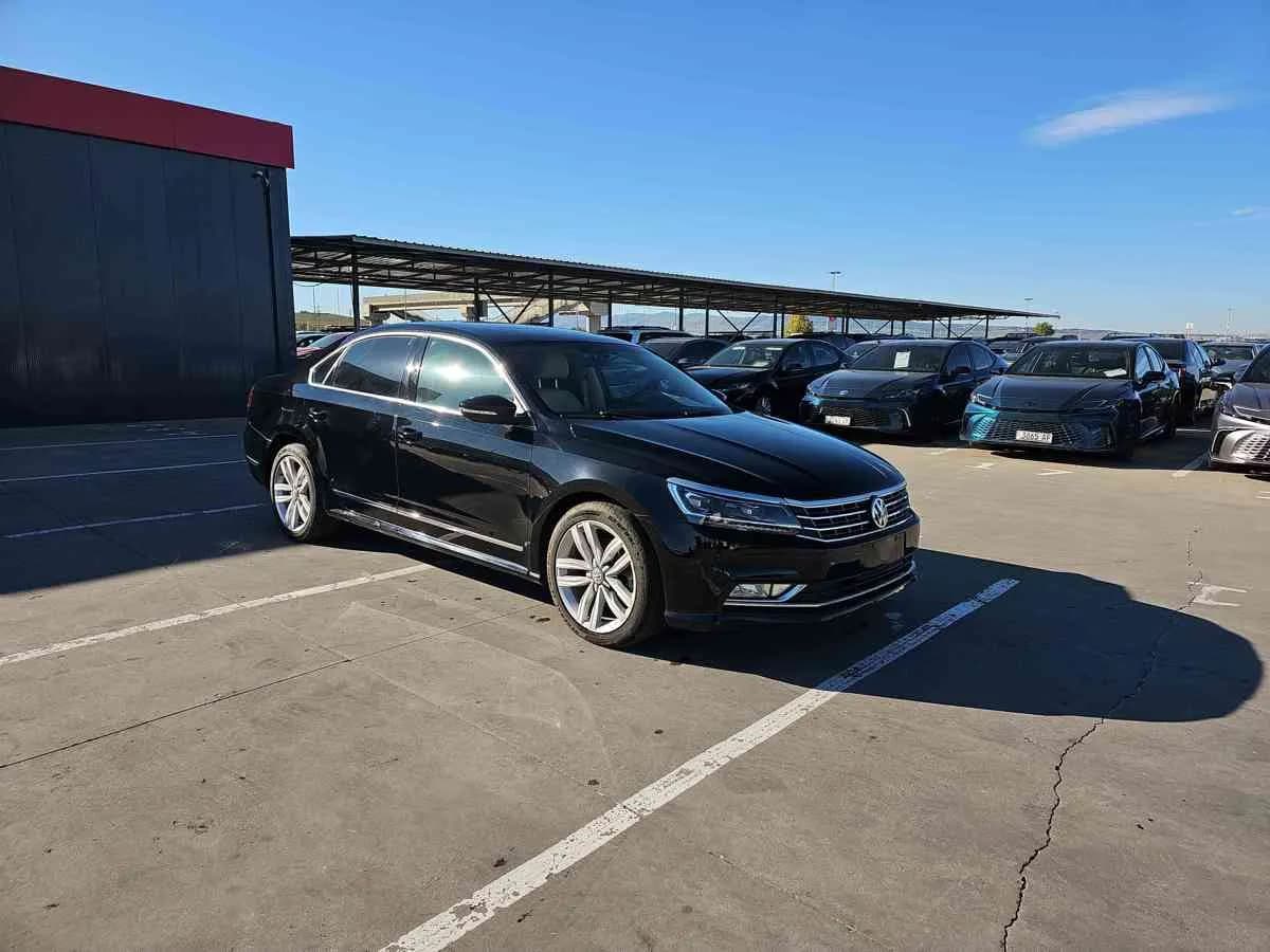 VOLKSWAGEN Passat - 3