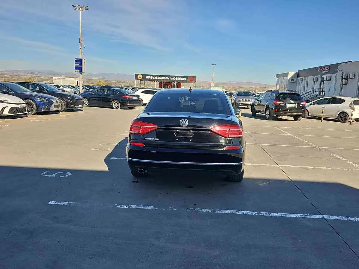 VOLKSWAGEN Passat - 5