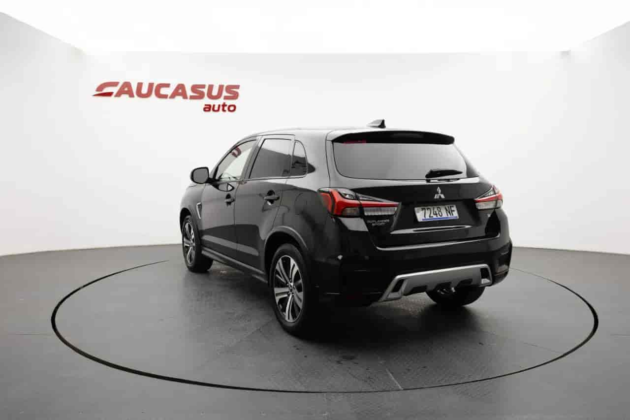 MITSUBISHI Outlander - 6