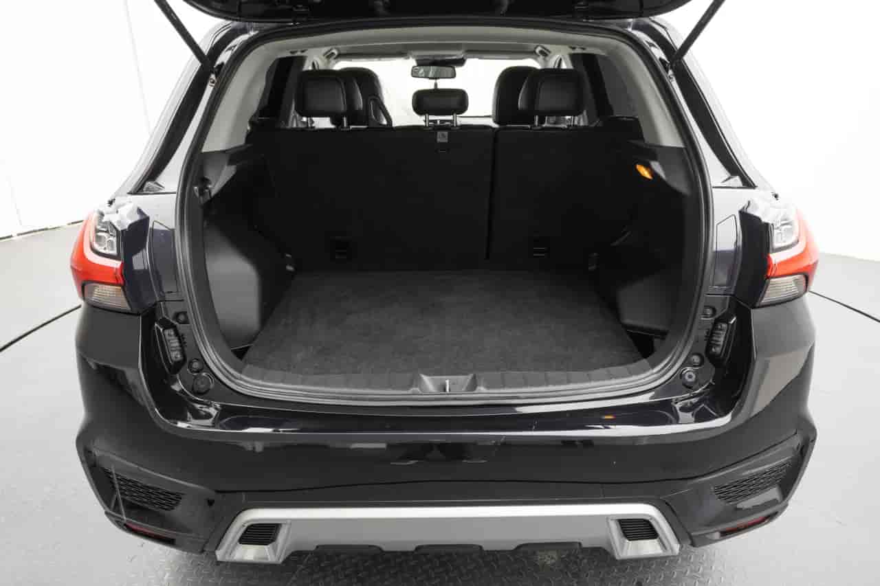 MITSUBISHI Outlander - 7