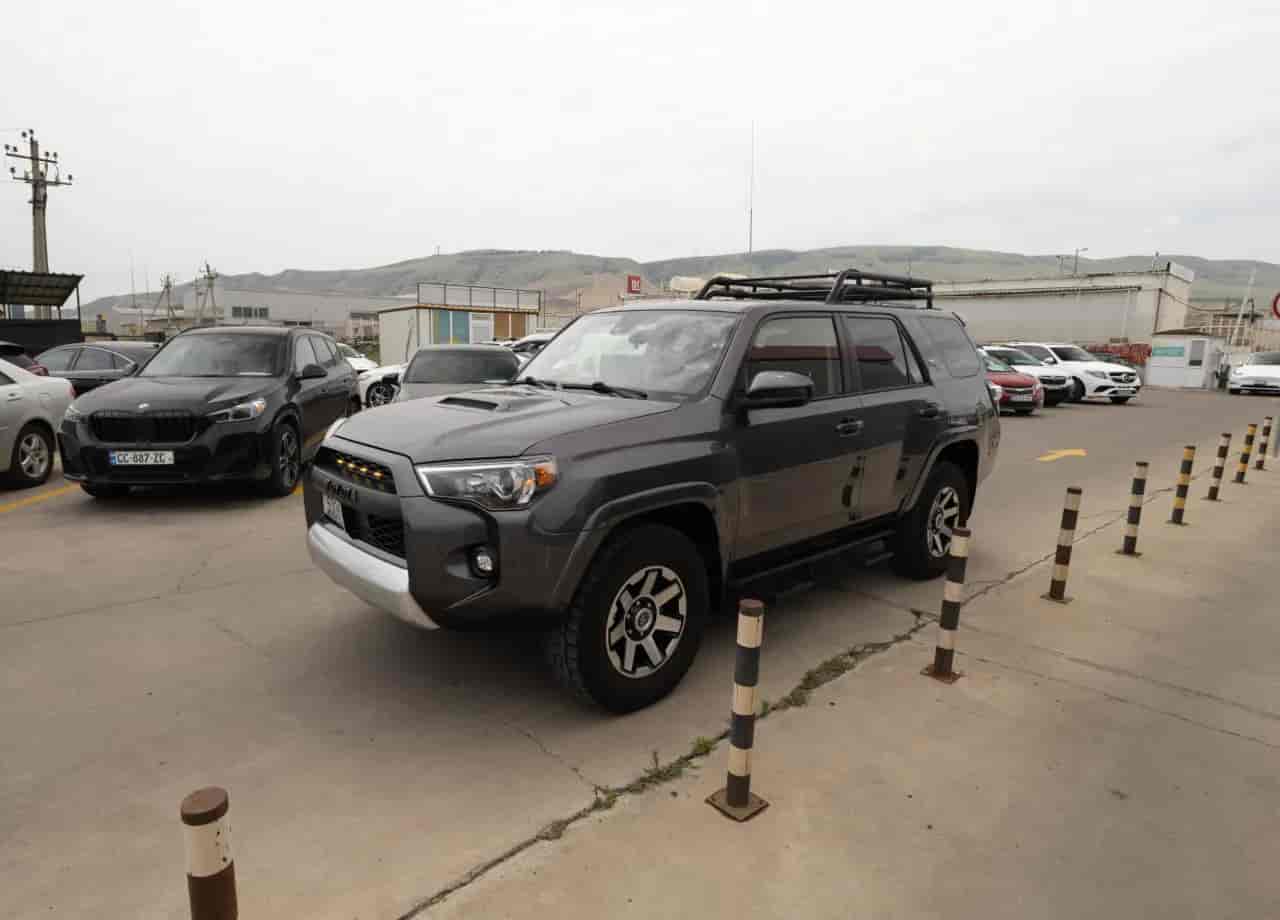 TOYOTA 4-Runner - 1