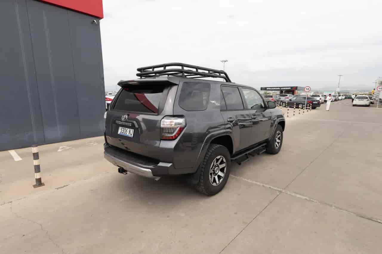 TOYOTA 4-Runner - 4