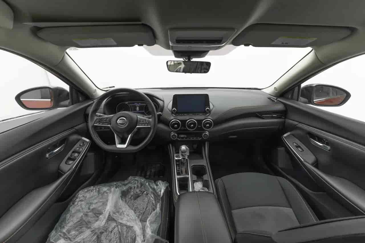 NISSAN Sentra - 9