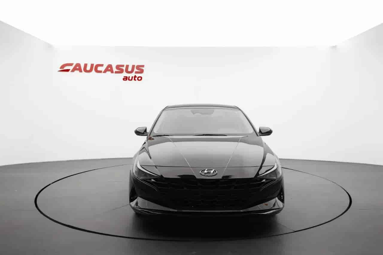 HYUNDAI Elantra - 2