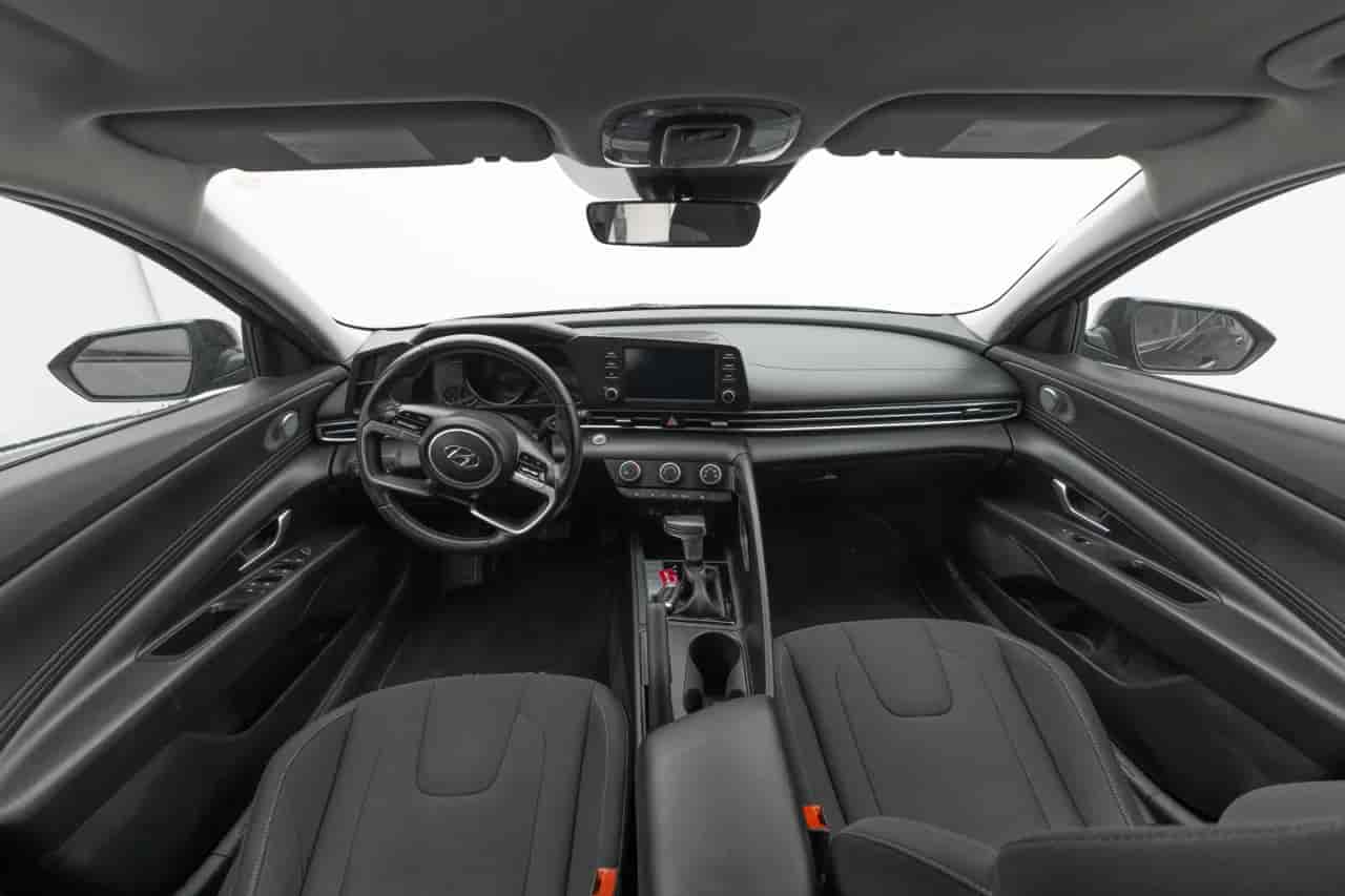 HYUNDAI Elantra - 9
