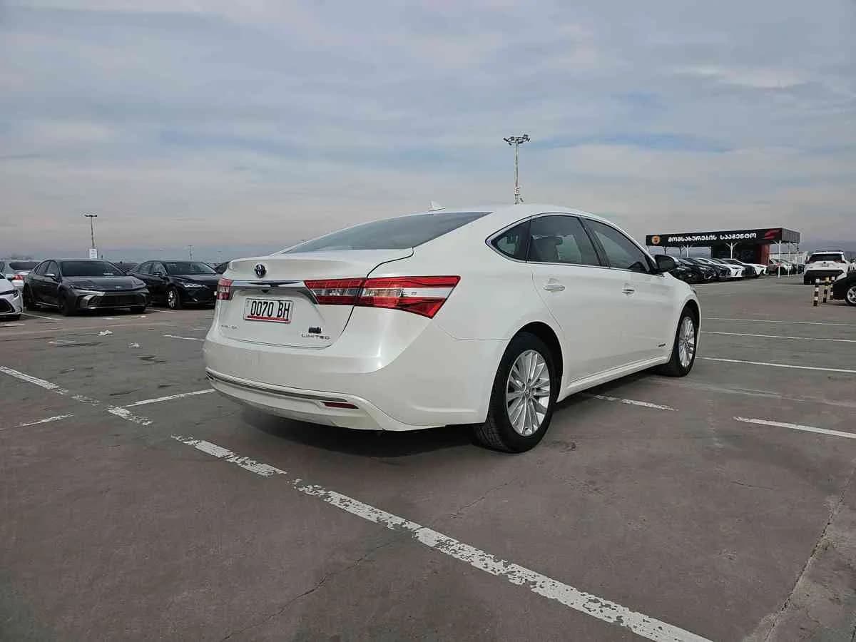 TOYOTA Avalon - 4