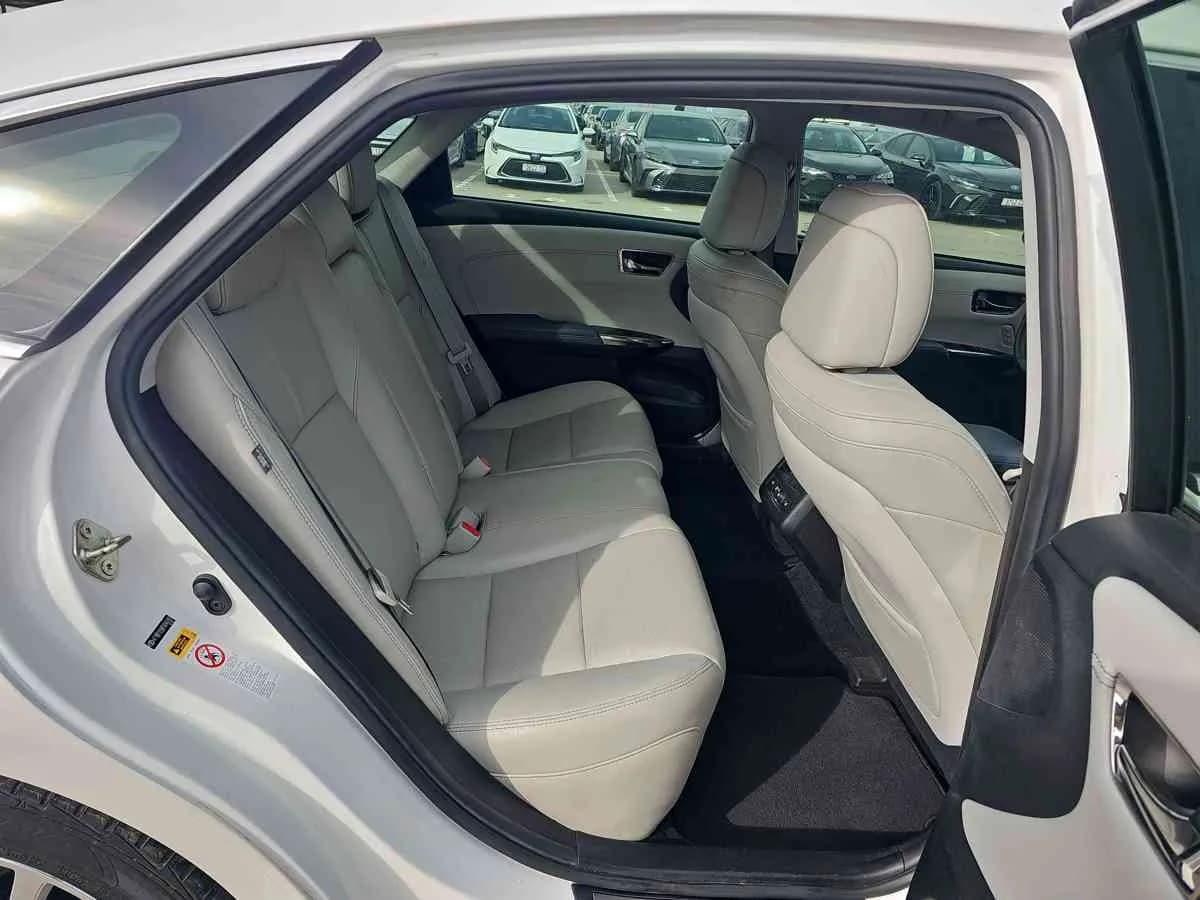 TOYOTA Avalon - 9