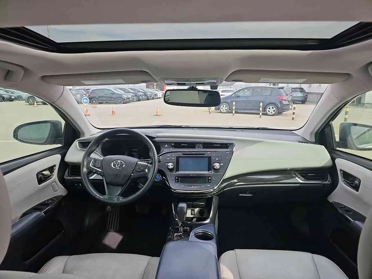 TOYOTA Avalon - 10