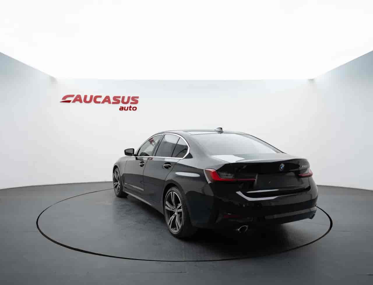 BMW 3-Series - 6