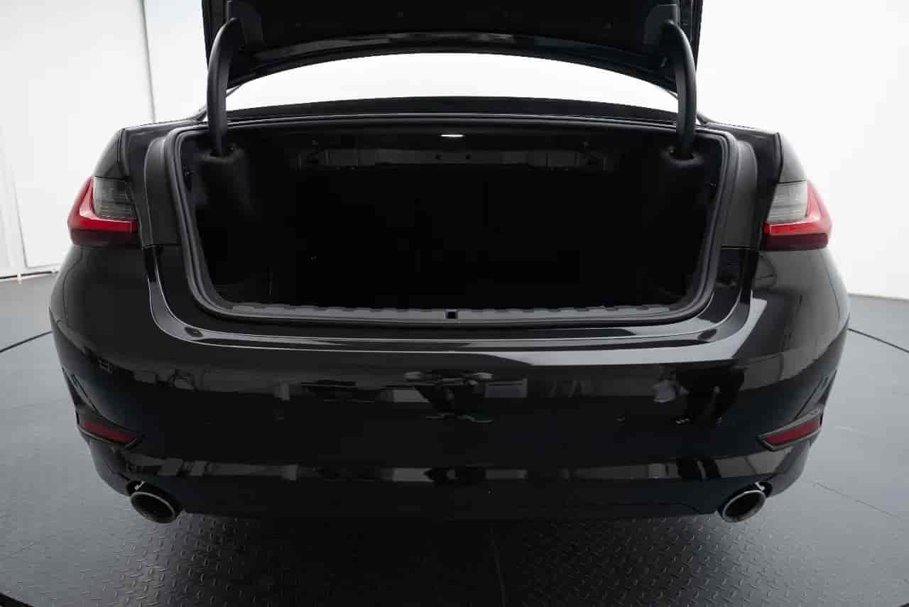 BMW 3-Series - 7