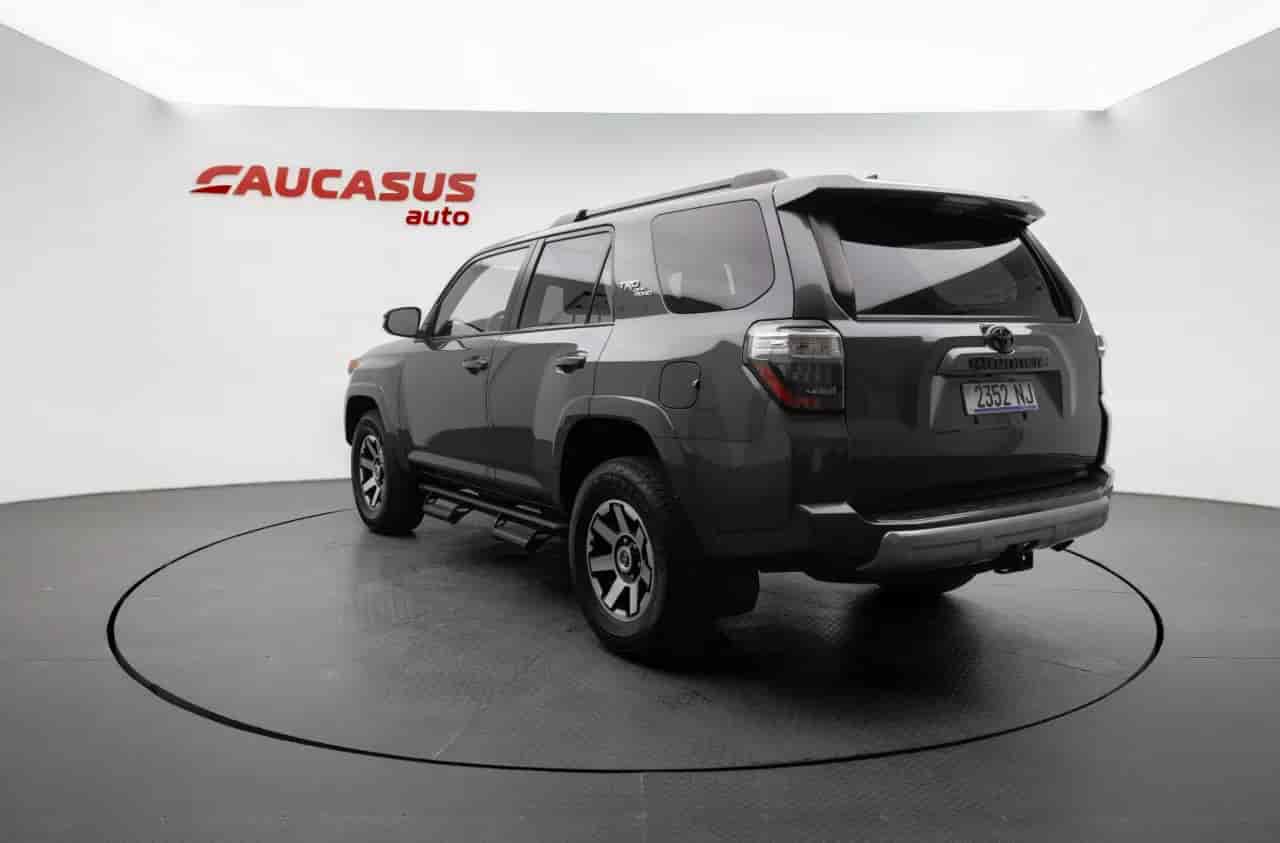 TOYOTA 4Runner - 6