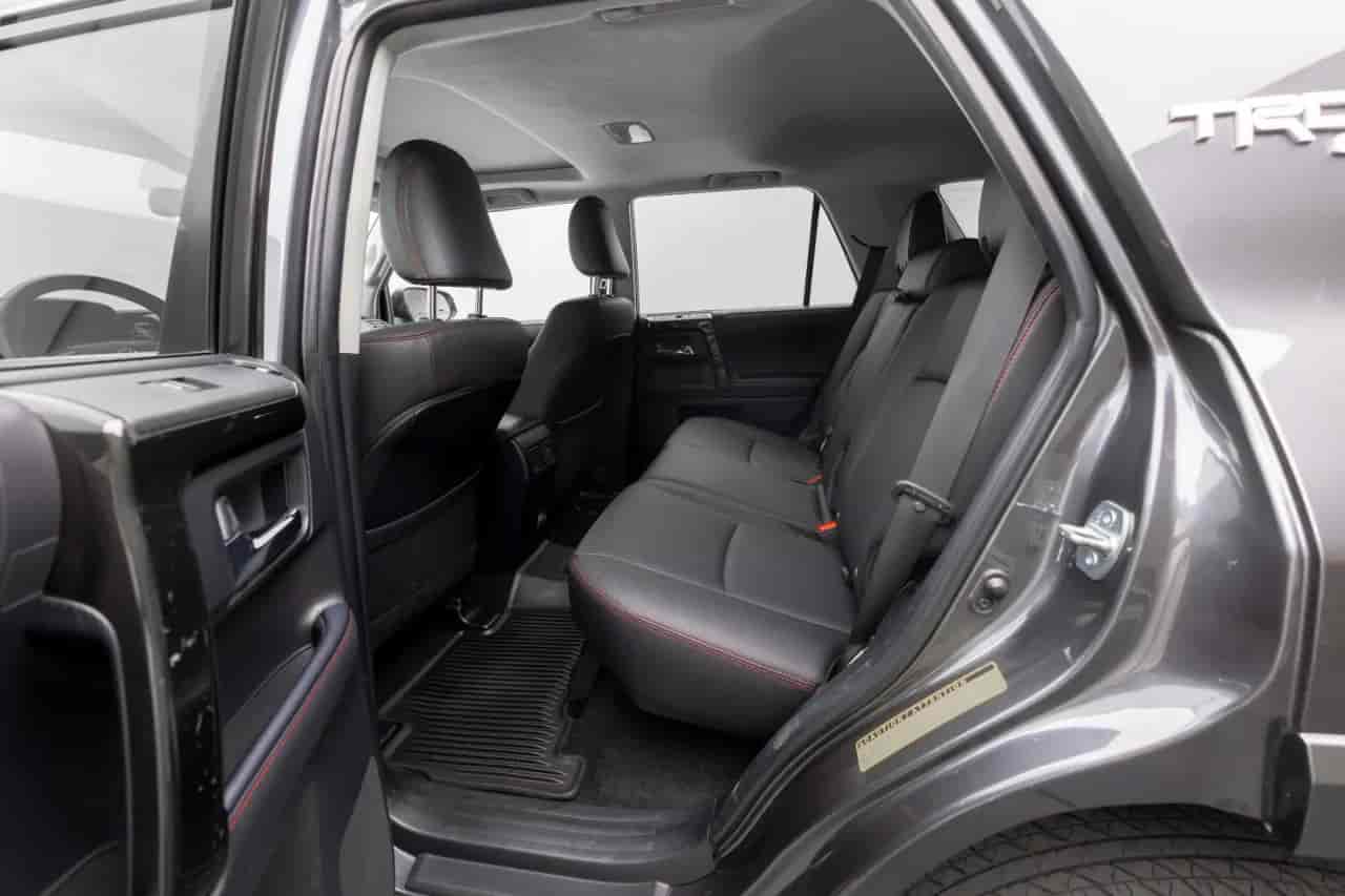TOYOTA 4Runner - 8