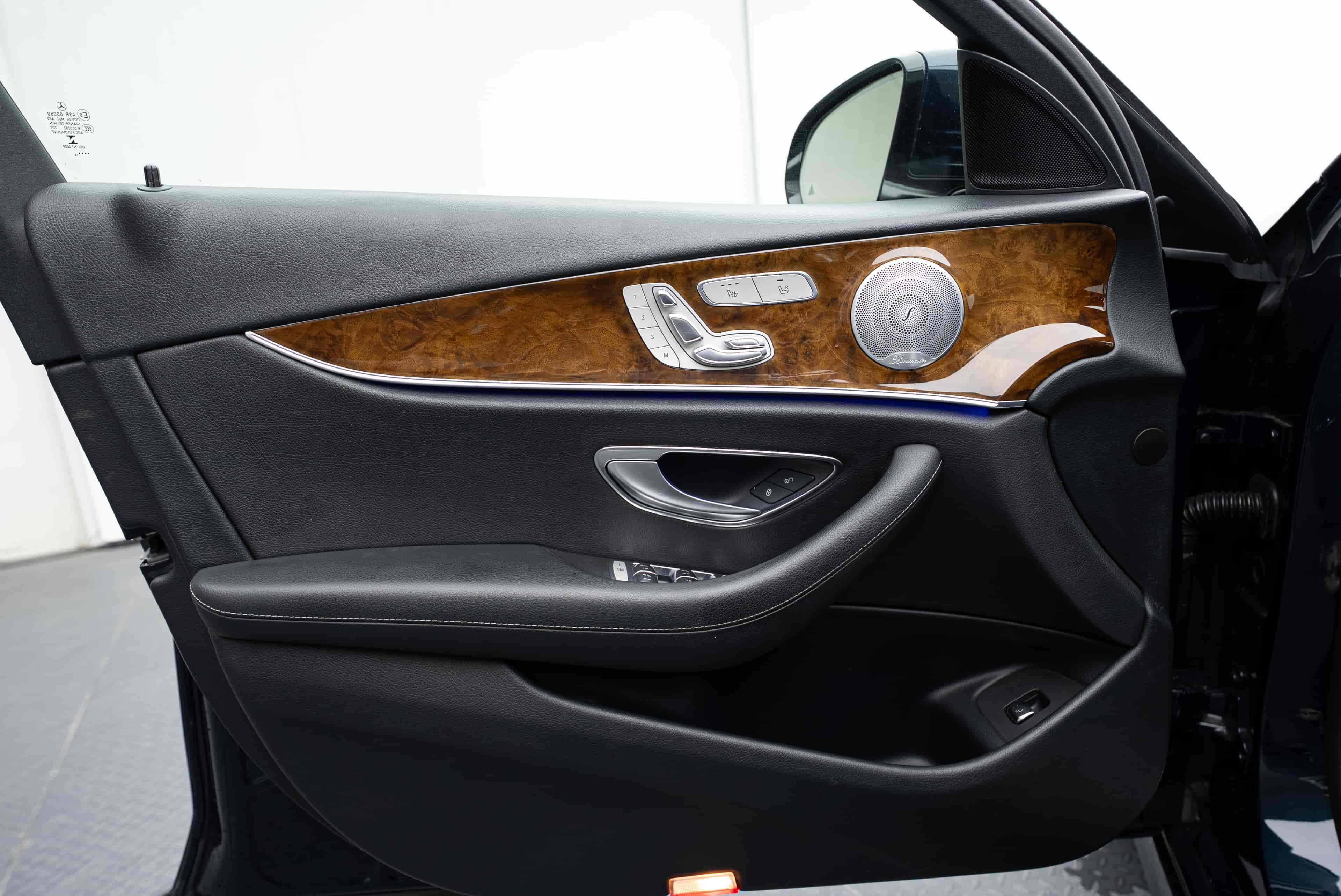 MERCEDES-BENZ E-Class - 10