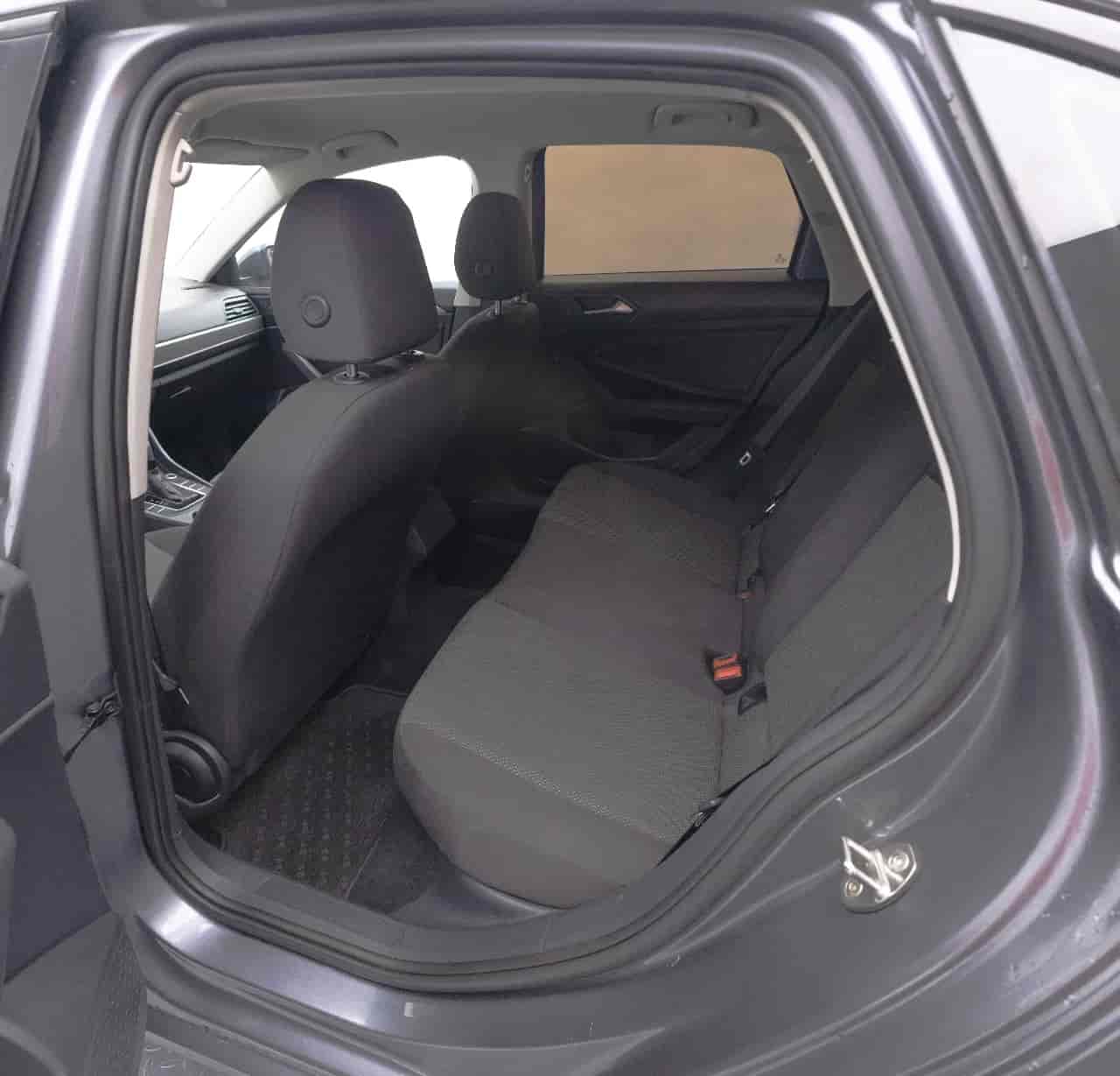 VOLKSWAGEN Jetta - 8