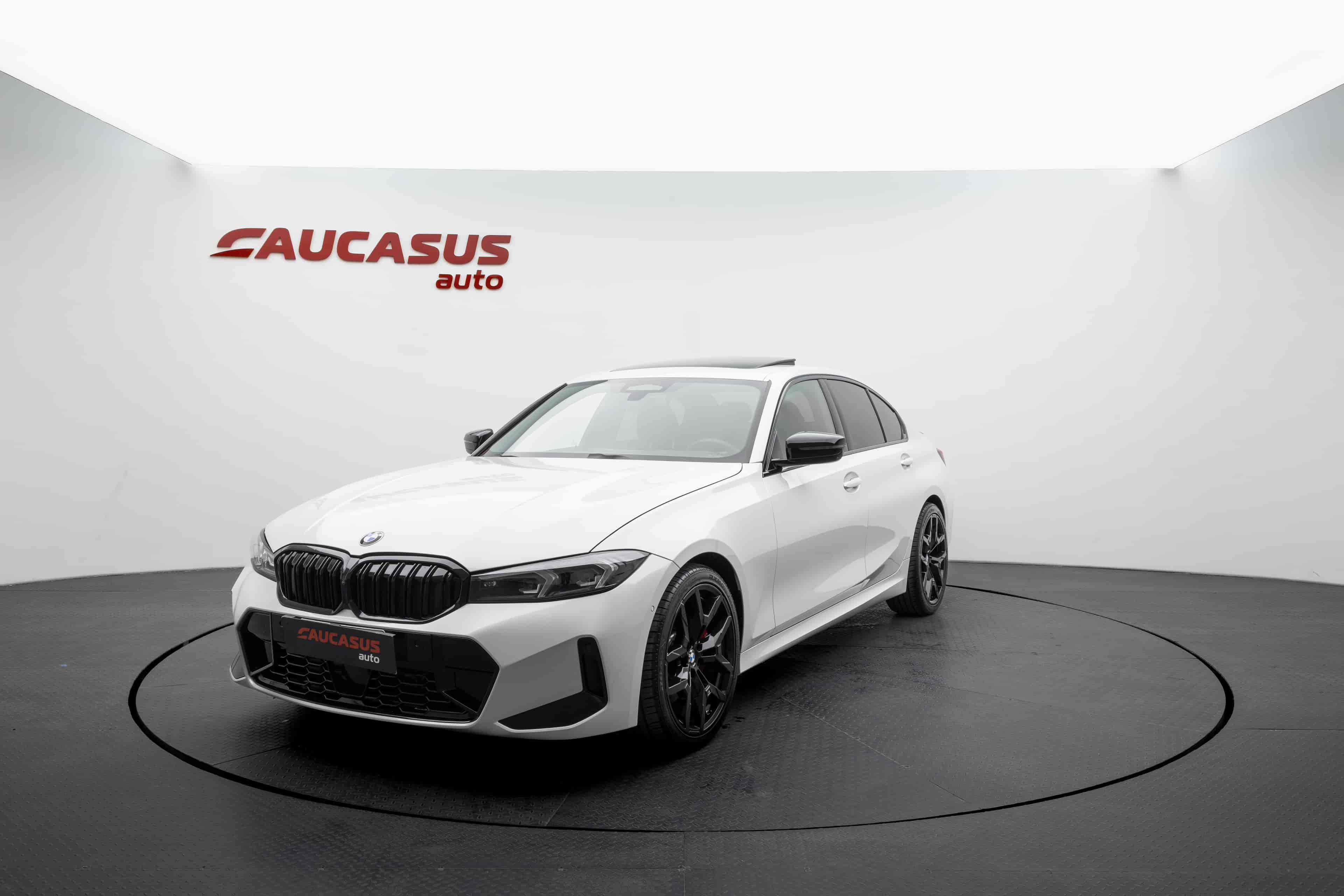 BMW 330i - 1